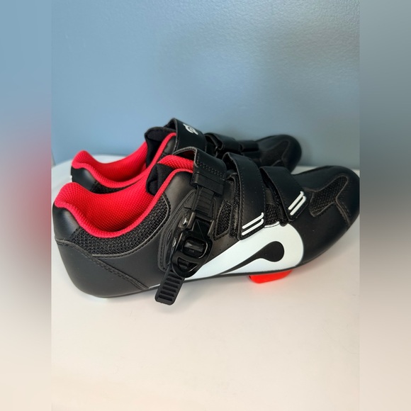 Peloton Cycling Shoes with Delta-Compatible Bike Cleats | Women’s Size 8, EU 39 - Picture 5 of 8